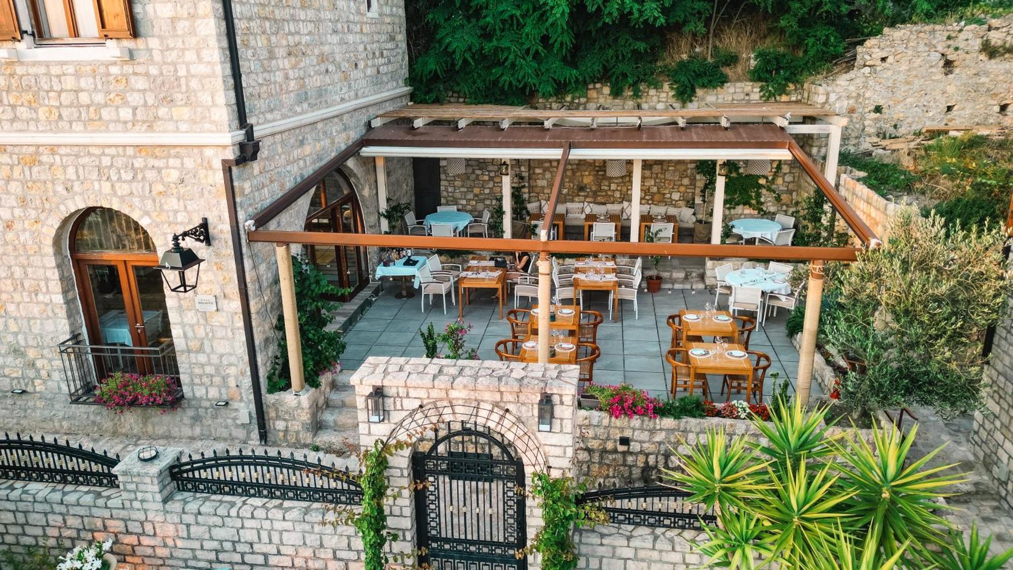 Hotel Pirate Old Town Ulcinj Luaran gambar