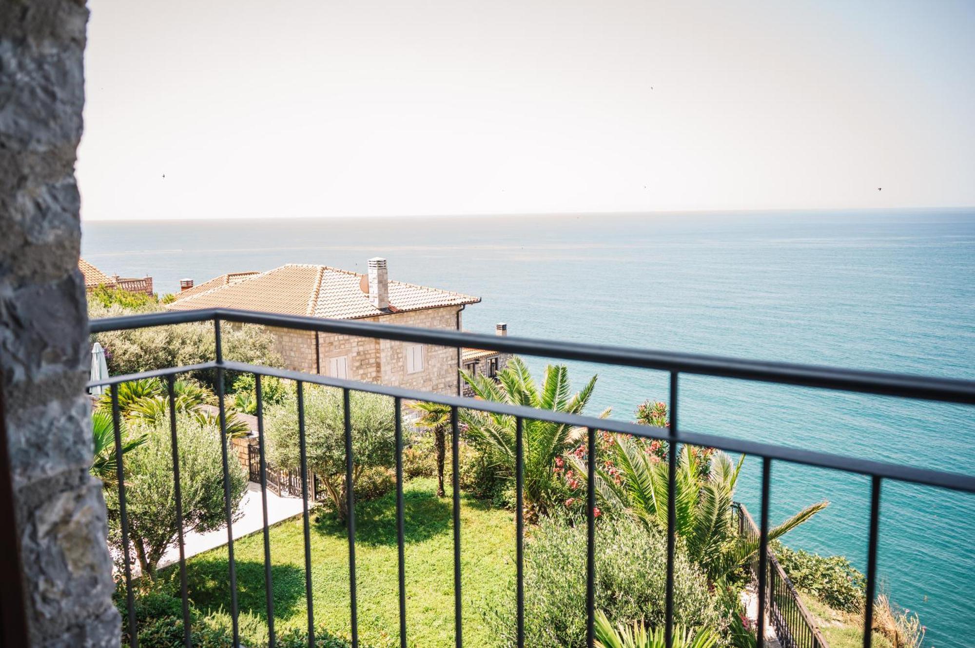 Hotel Pirate Old Town Ulcinj Luaran gambar