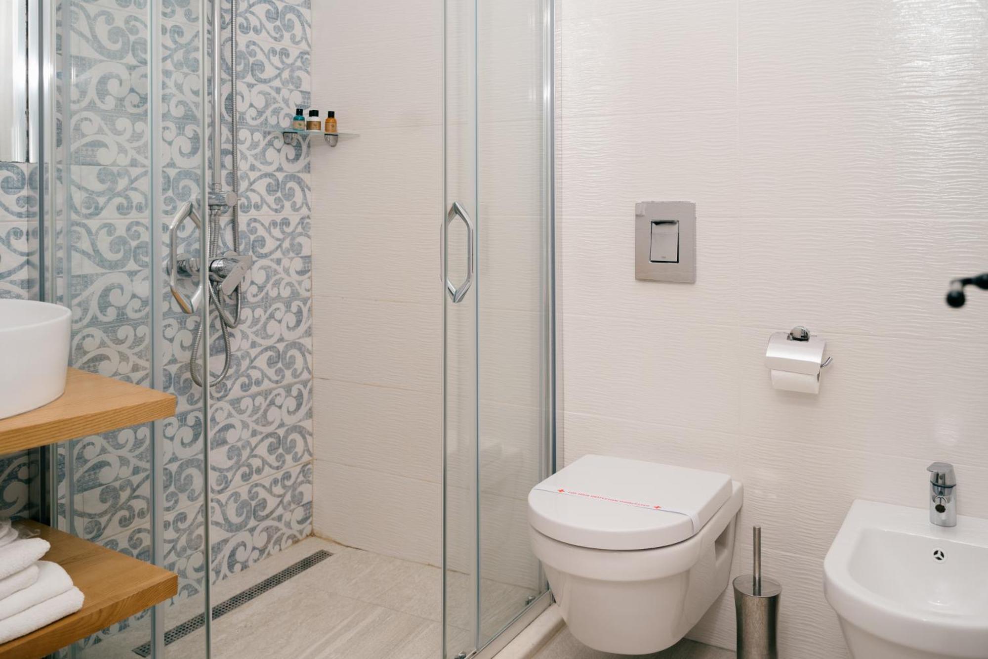 Hotel Pirate Old Town Ulcinj Luaran gambar