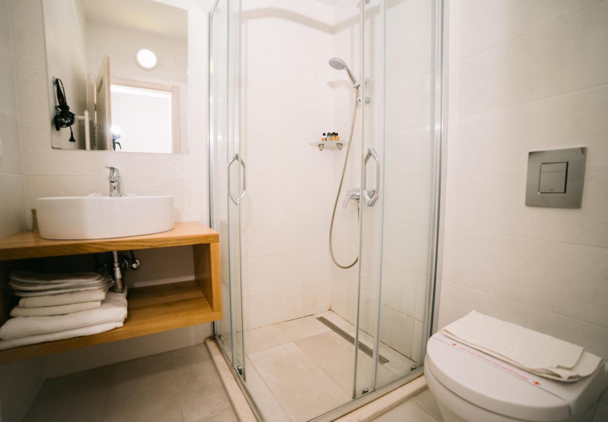 Hotel Pirate Old Town Ulcinj Luaran gambar